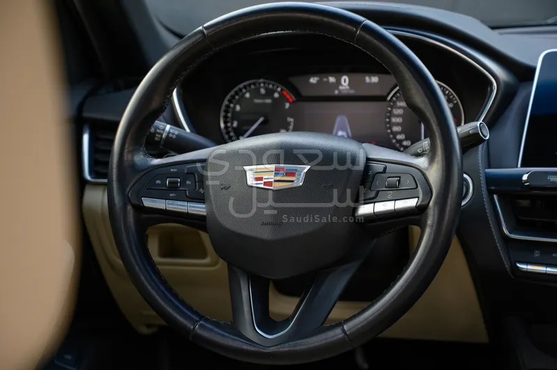 2022 كاديلاك سي تي 5