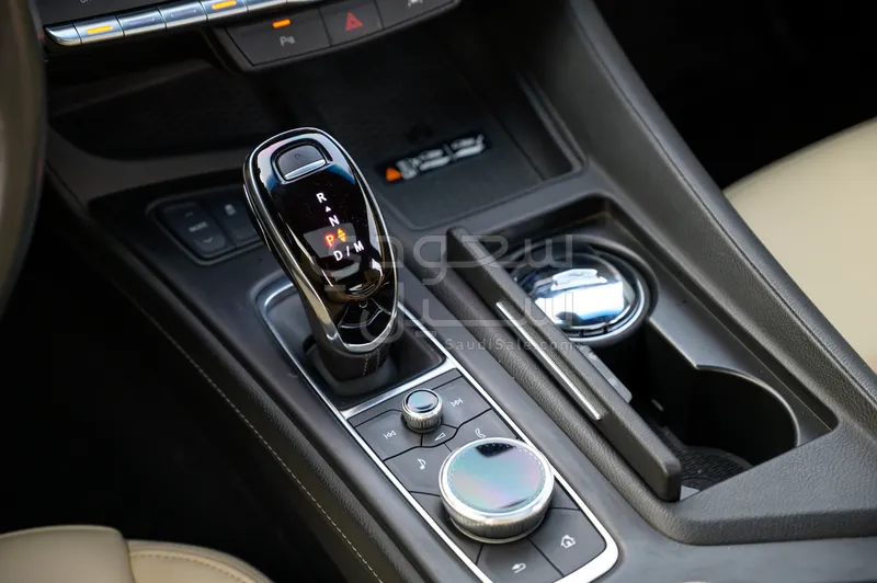 2022 كاديلاك سي تي 5