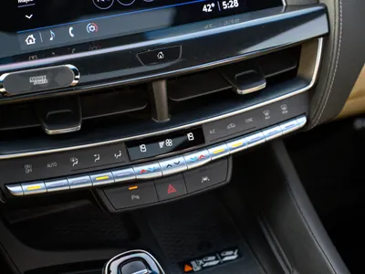 2022 كاديلاك سي تي 5