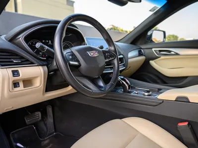 2022 كاديلاك سي تي 5