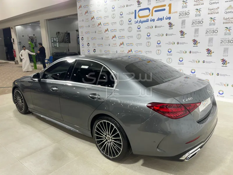 2023 مرسيدس - بنز سي 200