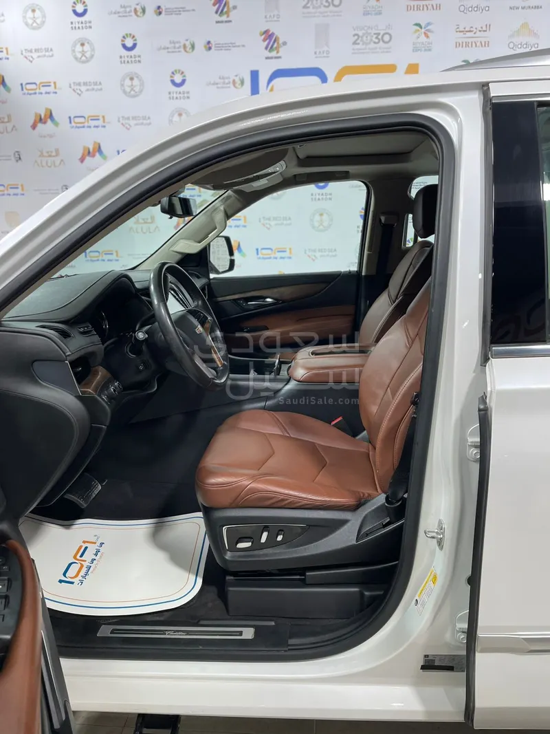 2020 كاديلاك اسكاليد بريميوم