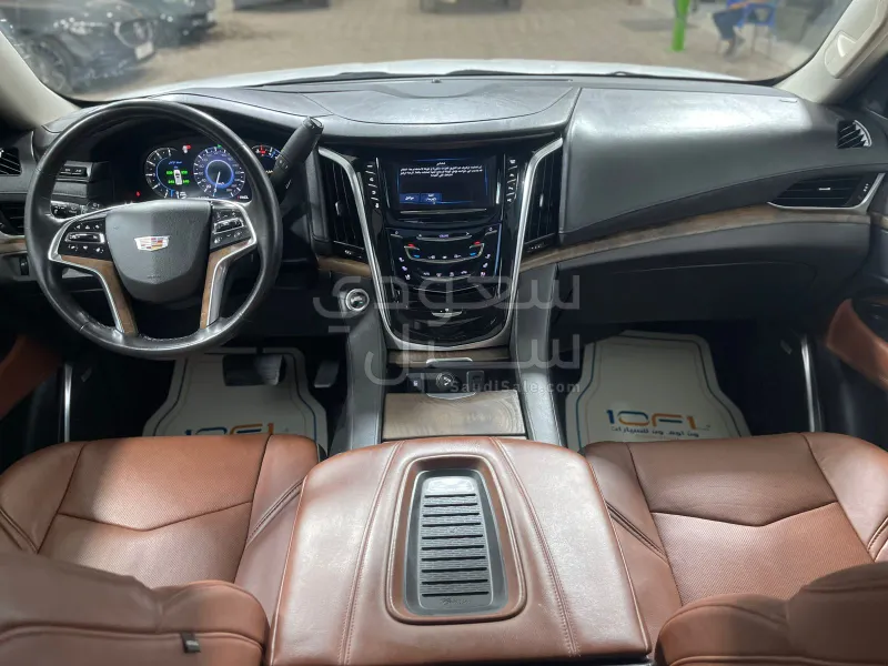 2020 كاديلاك اسكاليد بريميوم