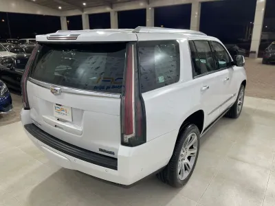 2020 كاديلاك اسكاليد بريميوم