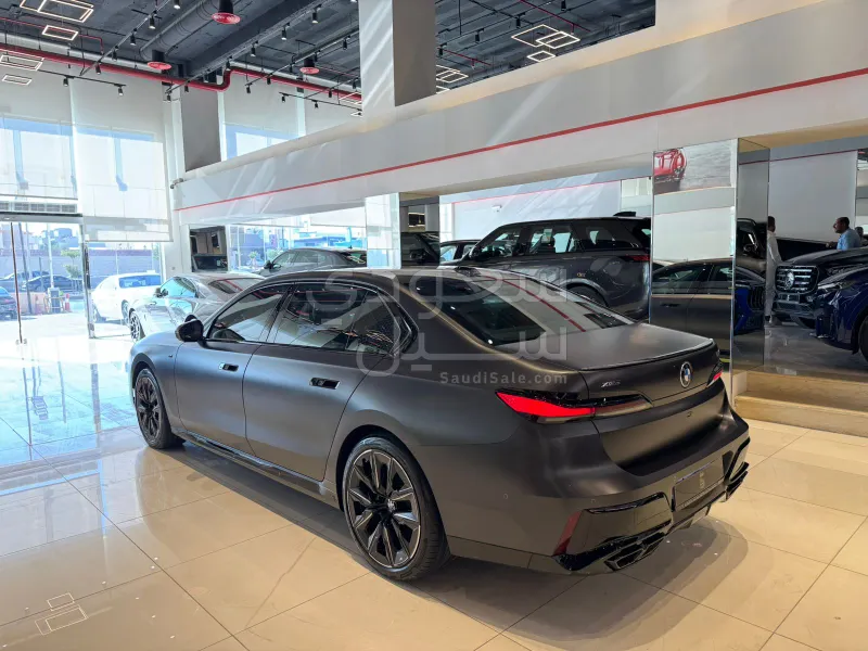 2024 بي ام دبليو الفئة السابعة 760أي