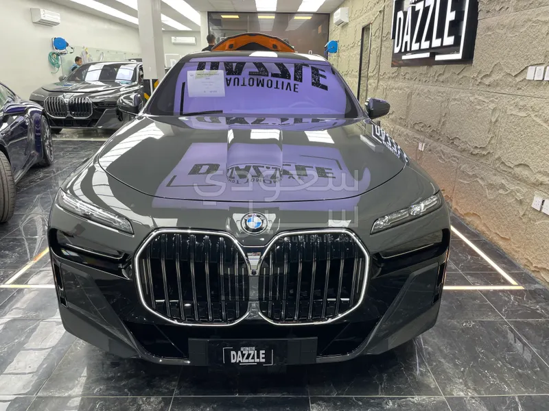 2026 بي ام دبليو الفئة السابعة 735أي