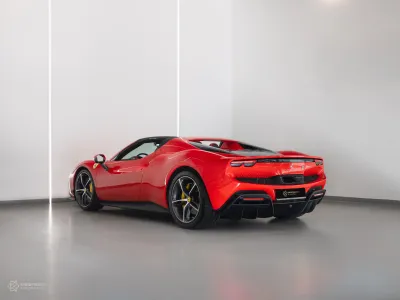 2025 فيراري جي تي اس 296