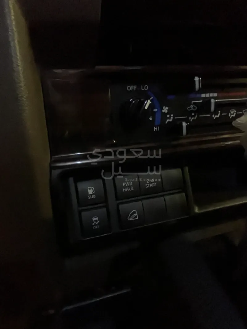 2025 تويوتا لاند كروزر شاص