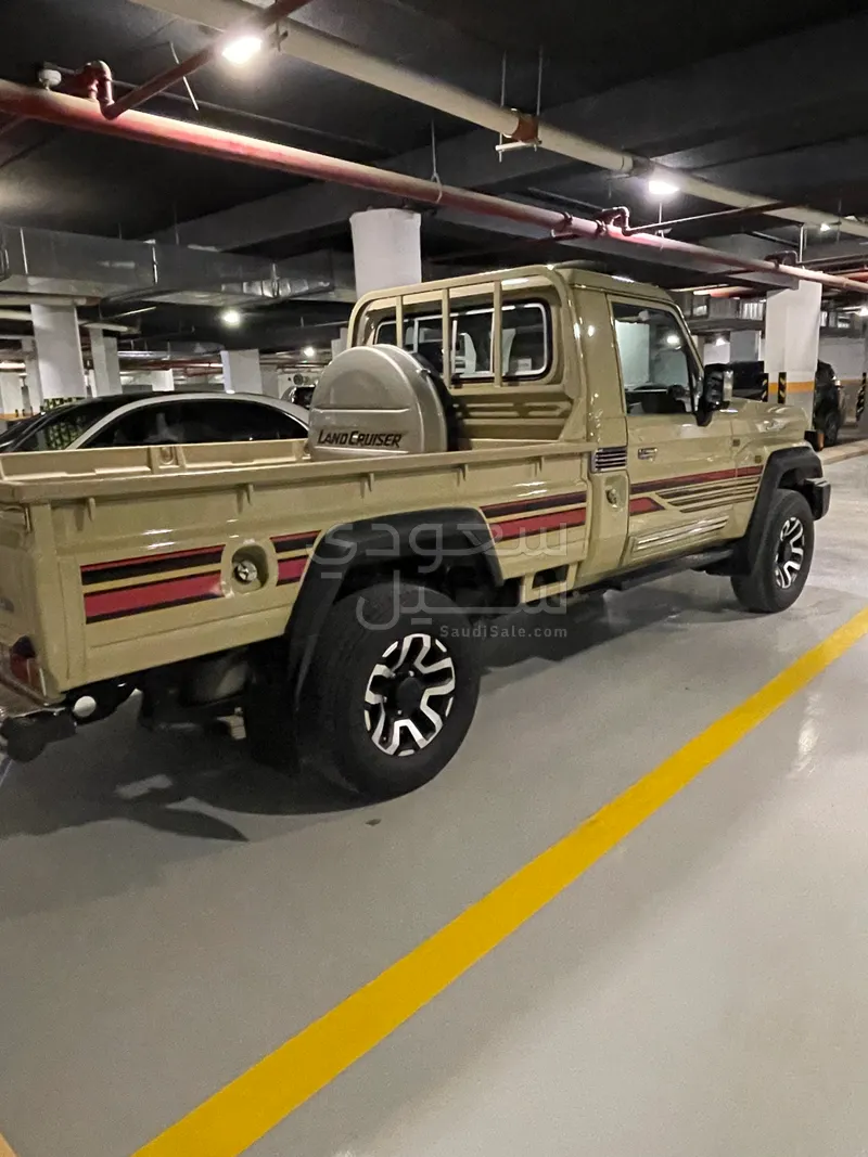 2025 تويوتا لاند كروزر شاص