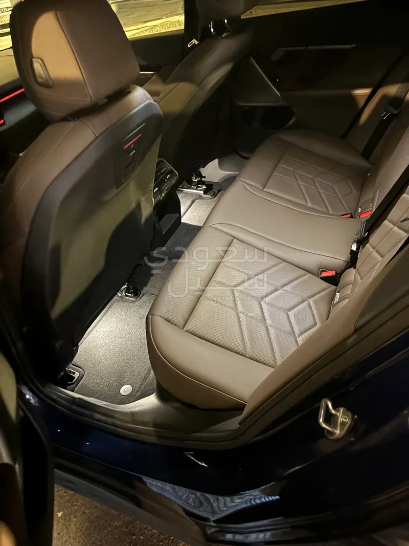 2024 بي ام دبليو الفئة الخامسة 520 أي