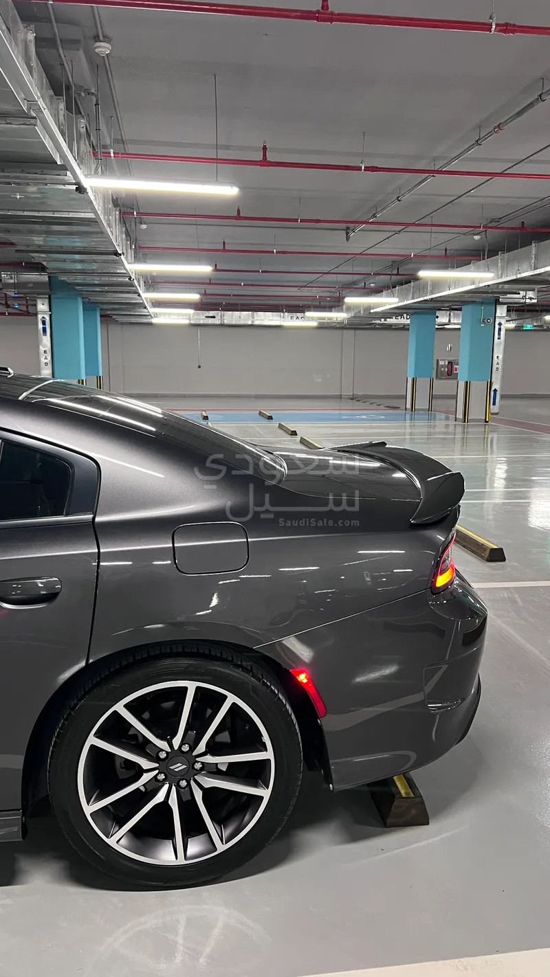 2021 دودج تشارجر ار تي