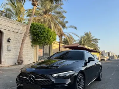 2025 مرسيدس - بنز سي إل إي 200
