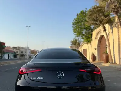 2025 مرسيدس - بنز سي إل إي 200
