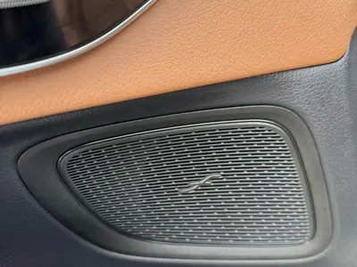 2025 مرسيدس - بنز سي إل إي 200