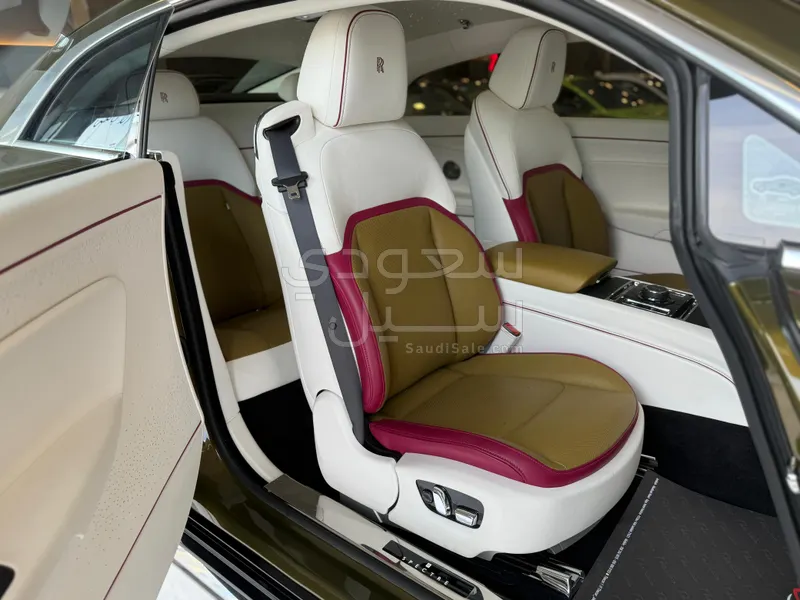 2024 رولز رويس سبيكتر