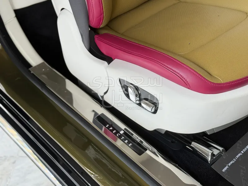 2024 رولز رويس سبيكتر