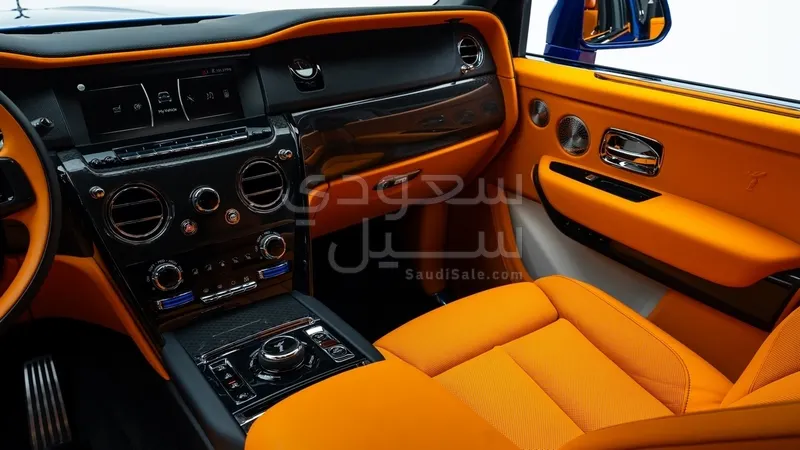 2024 رولز رويس كولينان بلاك بادج