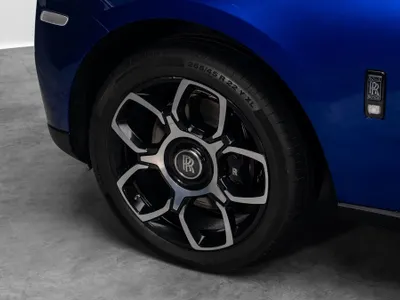 2024 رولز رويس كولينان بلاك بادج