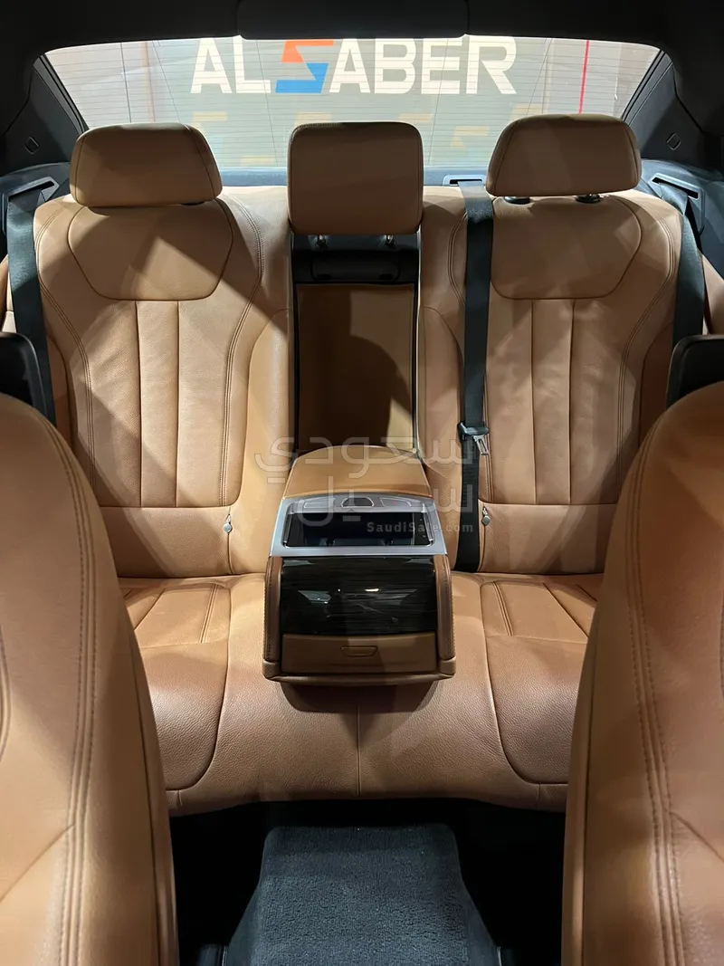 2019 بي ام دبليو الفئة السابعة 730 إل أي