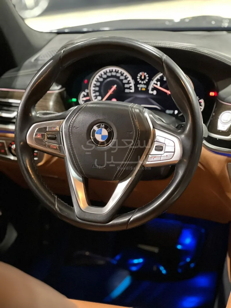 2019 بي ام دبليو الفئة السابعة 730 إل أي