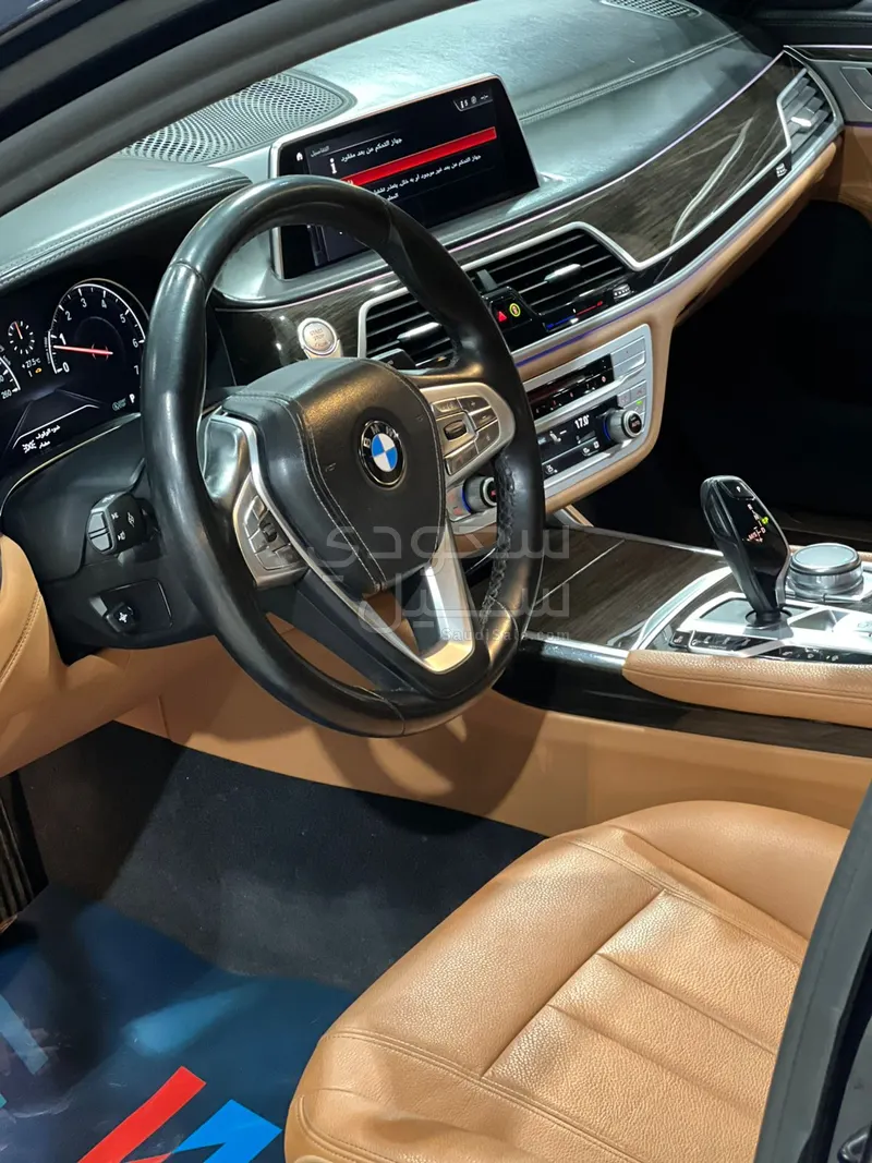 2019 بي ام دبليو الفئة السابعة 730 إل أي