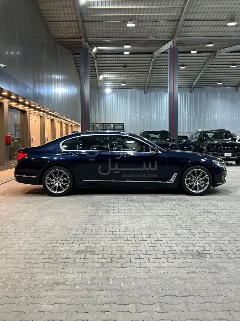 2019 بي ام دبليو الفئة السابعة 730 إل أي