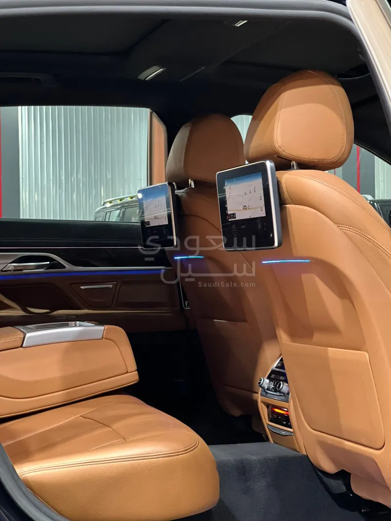 2019 بي ام دبليو الفئة السابعة 730 إل أي