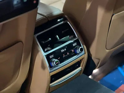 2019 بي ام دبليو الفئة السابعة 730 إل أي