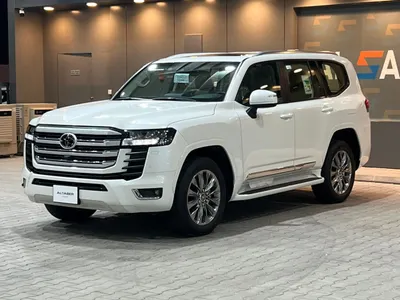 2025 تويوتا لاند كروزر جي اكس ار 3