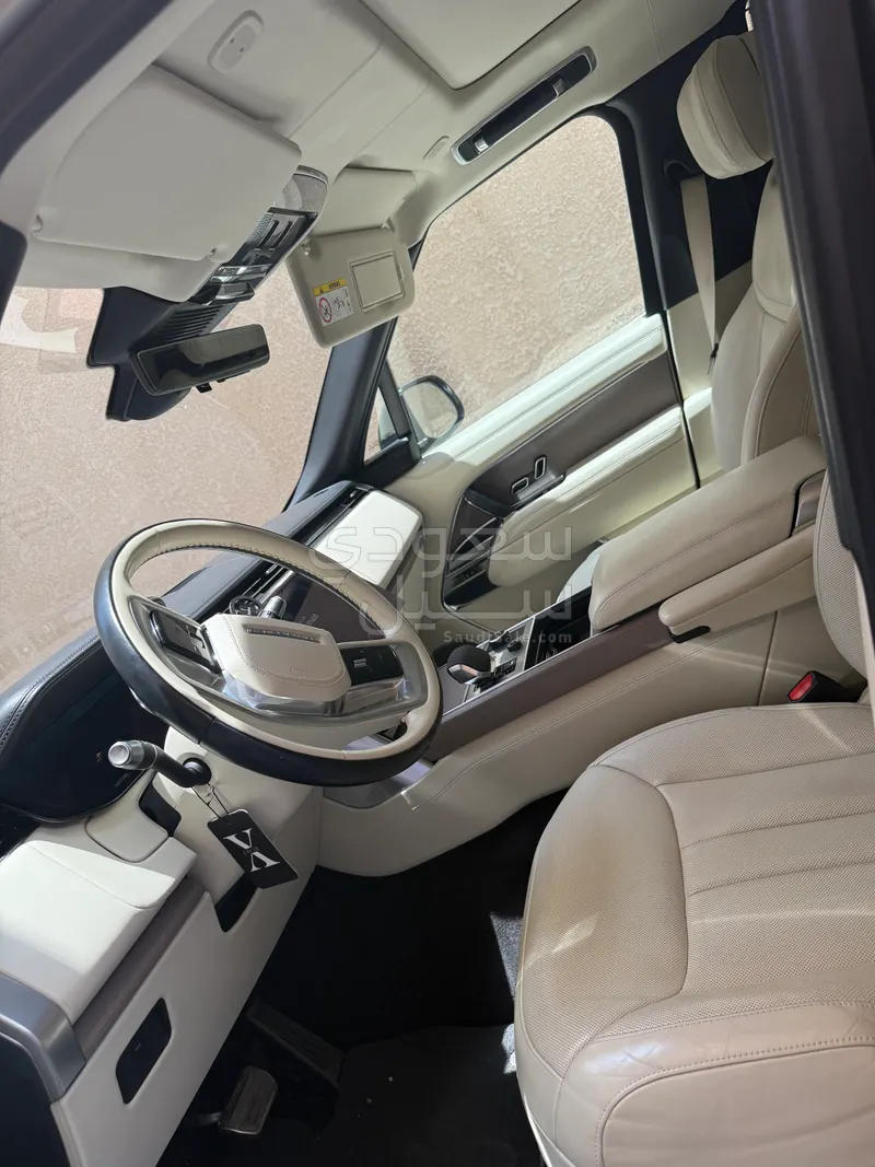 2022 لاند روفر رينج روفر فوج اوتوبيوغرافي