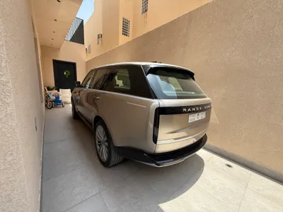 2022 لاند روفر رينج روفر فوج اوتوبيوغرافي