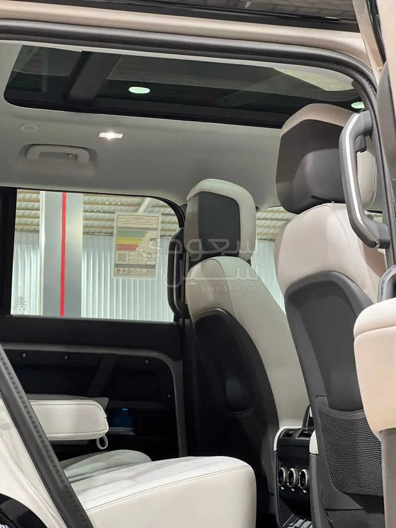 2026 لاند روفر ديفيندر اكس داينمك