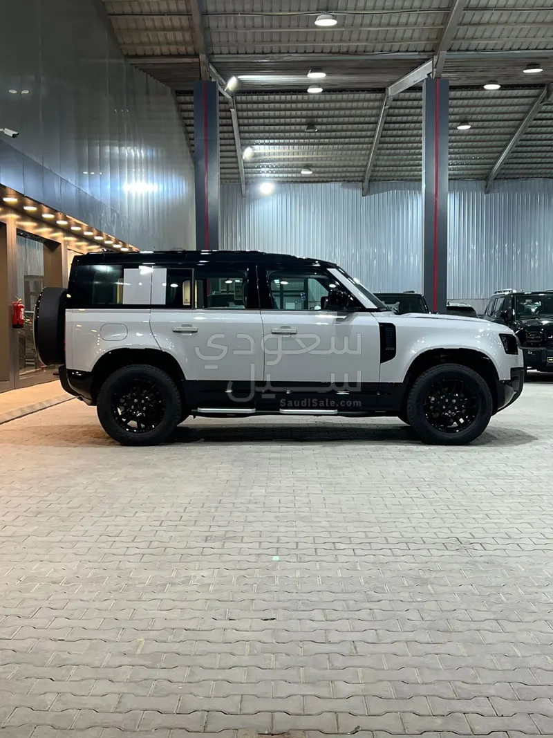 2026 لاند روفر ديفيندر اكس داينمك