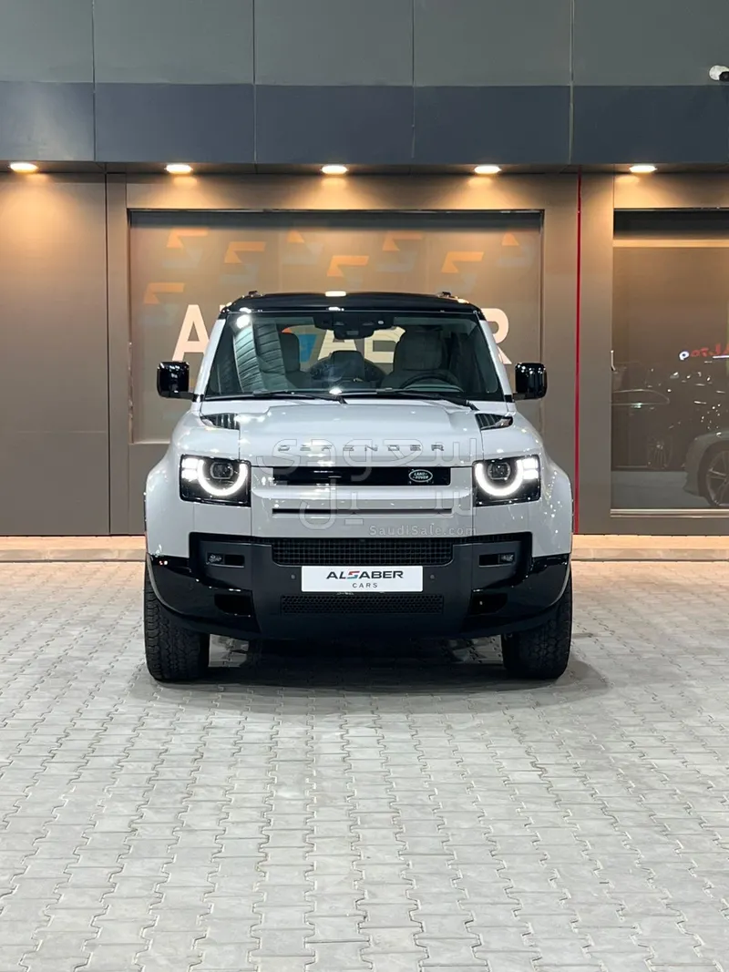 2026 لاند روفر ديفيندر اكس داينمك