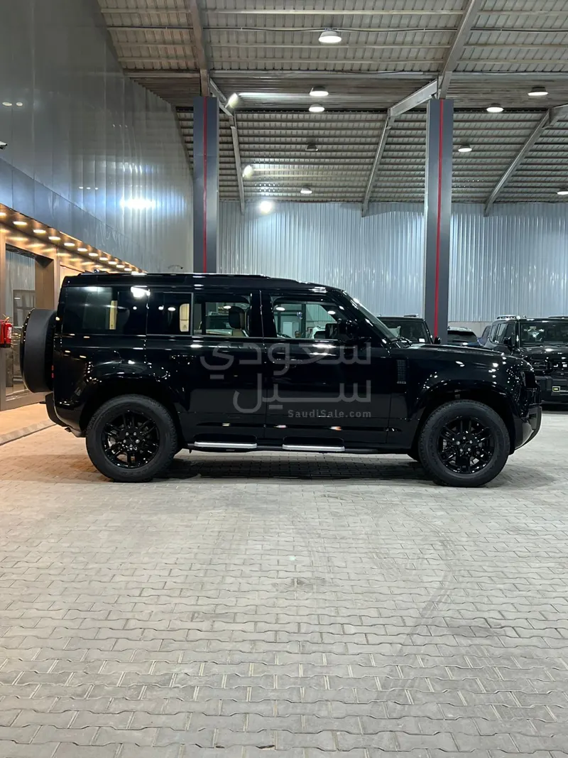 2026 لاند روفر ديفيندر اكس داينمك