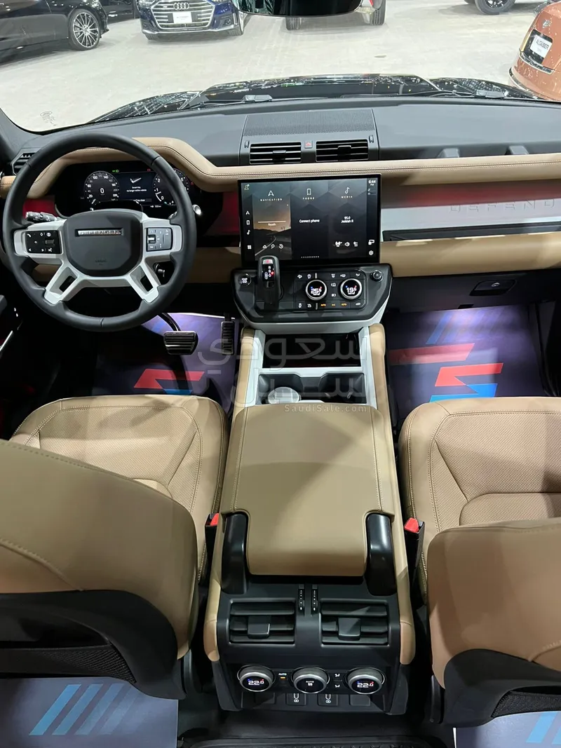 2026 لاند روفر ديفيندر اكس داينمك