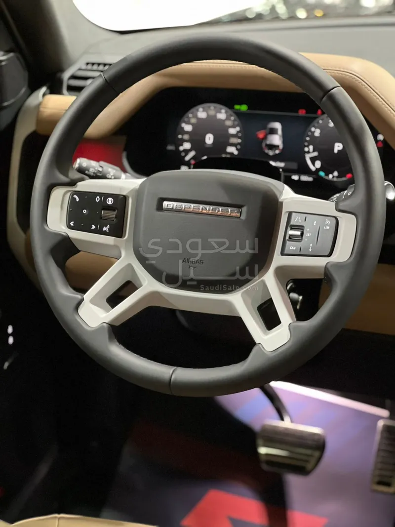 2026 لاند روفر ديفيندر اكس داينمك