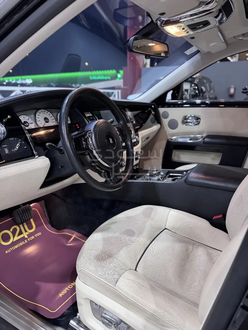 2014 رولز رويس قوست