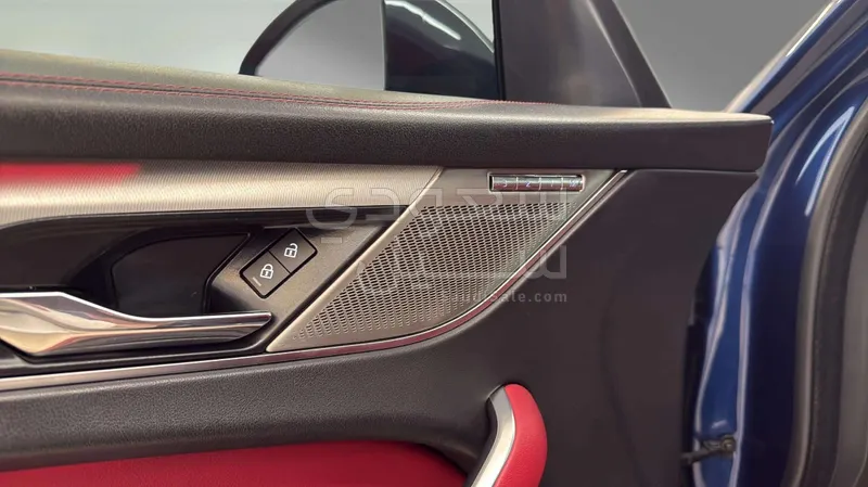 2023 جاكوار اف-بيس ار دايناميك