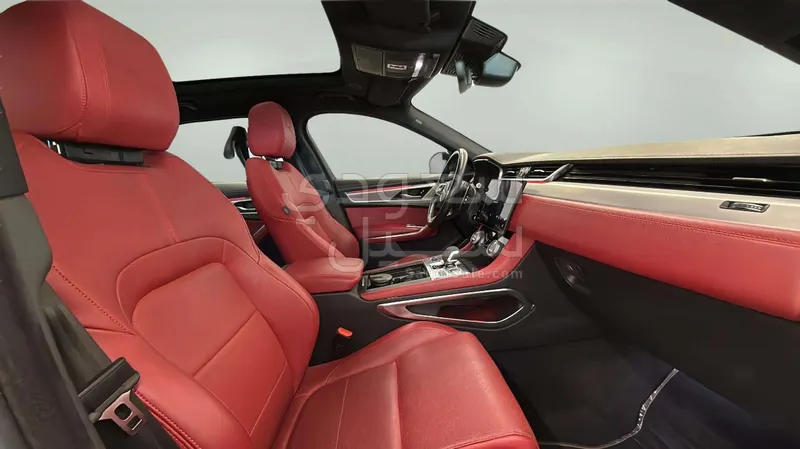 2023 جاكوار اف-بيس ار دايناميك