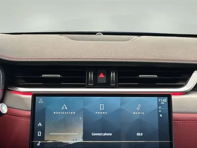 2023 جاكوار اف-بيس ار دايناميك