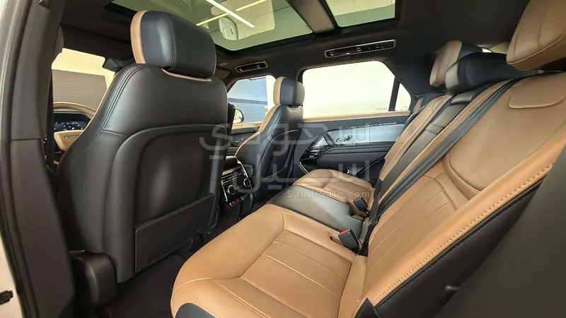 2024 لاند روفر رينج روفر سبورت اتش اس اي