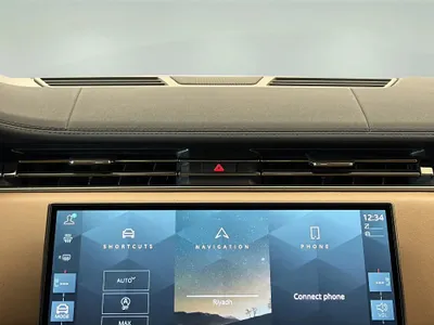 2024 لاند روفر رينج روفر سبورت اتش اس اي