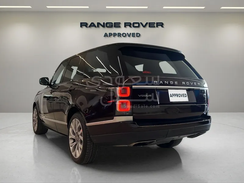 2018 لاند روفر رينج روفر فوج