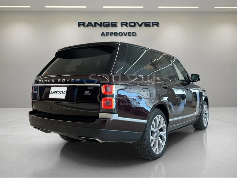 2018 لاند روفر رينج روفر فوج