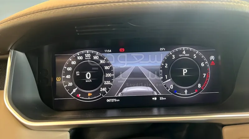 2018 لاند روفر رينج روفر فوج