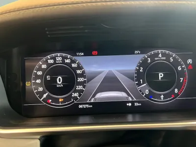 2018 لاند روفر رينج روفر فوج