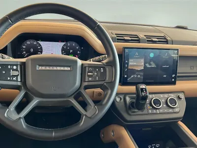 2025 لاند روفر ديفيندر اتش اس اي