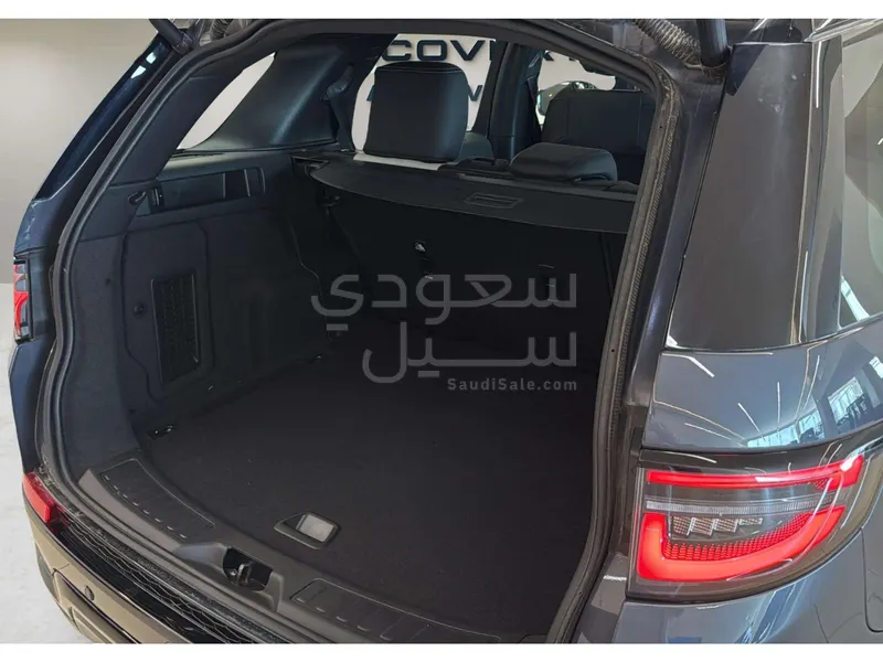 2025 لاند روفر ديسكفري