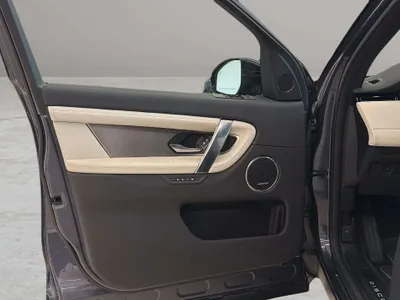 2025 لاند روفر ديسكفري